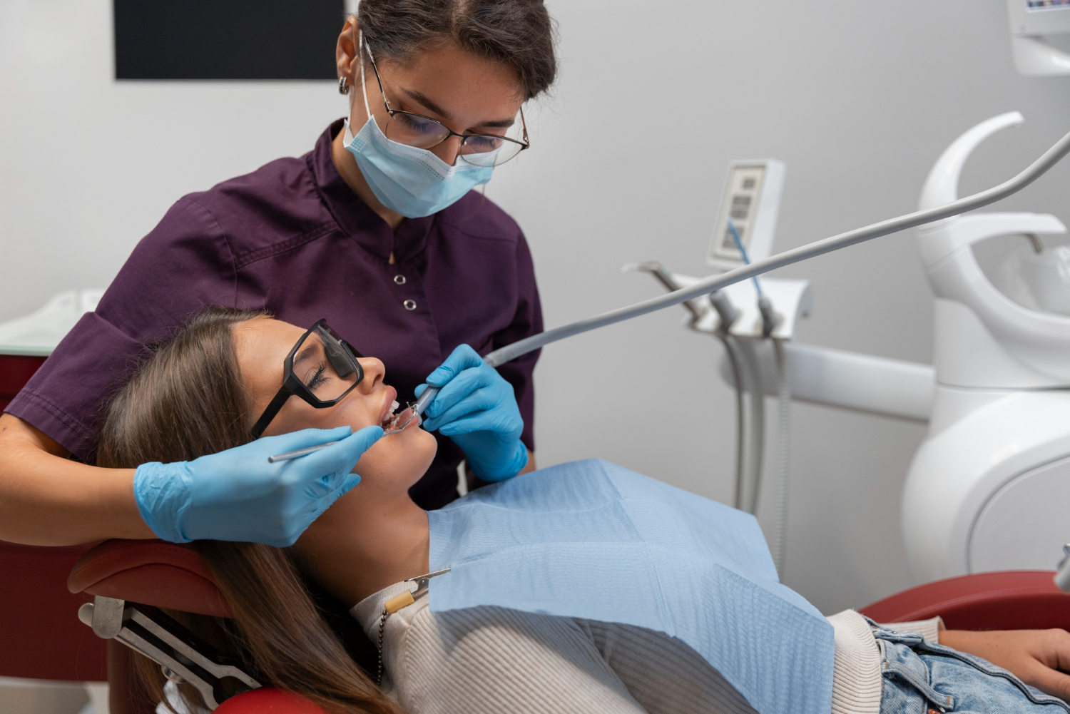 Leia mais sobre o artigo Precificação para serviços odontológicos: o que você precisa saber?