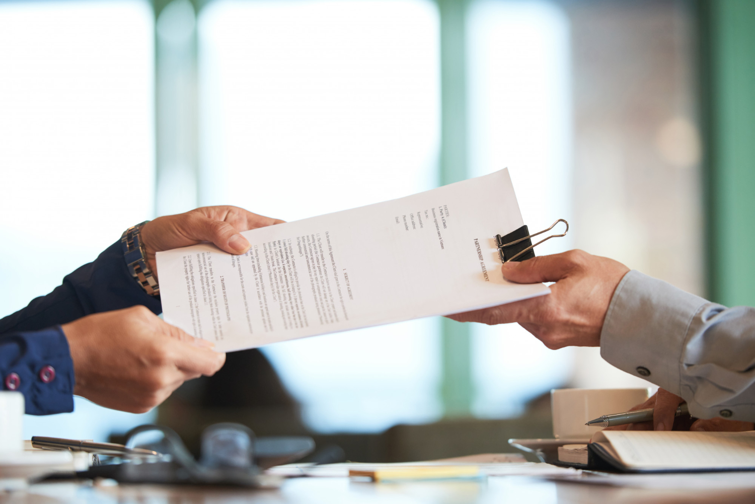 Leia mais sobre o artigo Como funcionam os contratos de prestação de serviços para profissionais da saúde? Evite problemas jurídicos e fiscais!