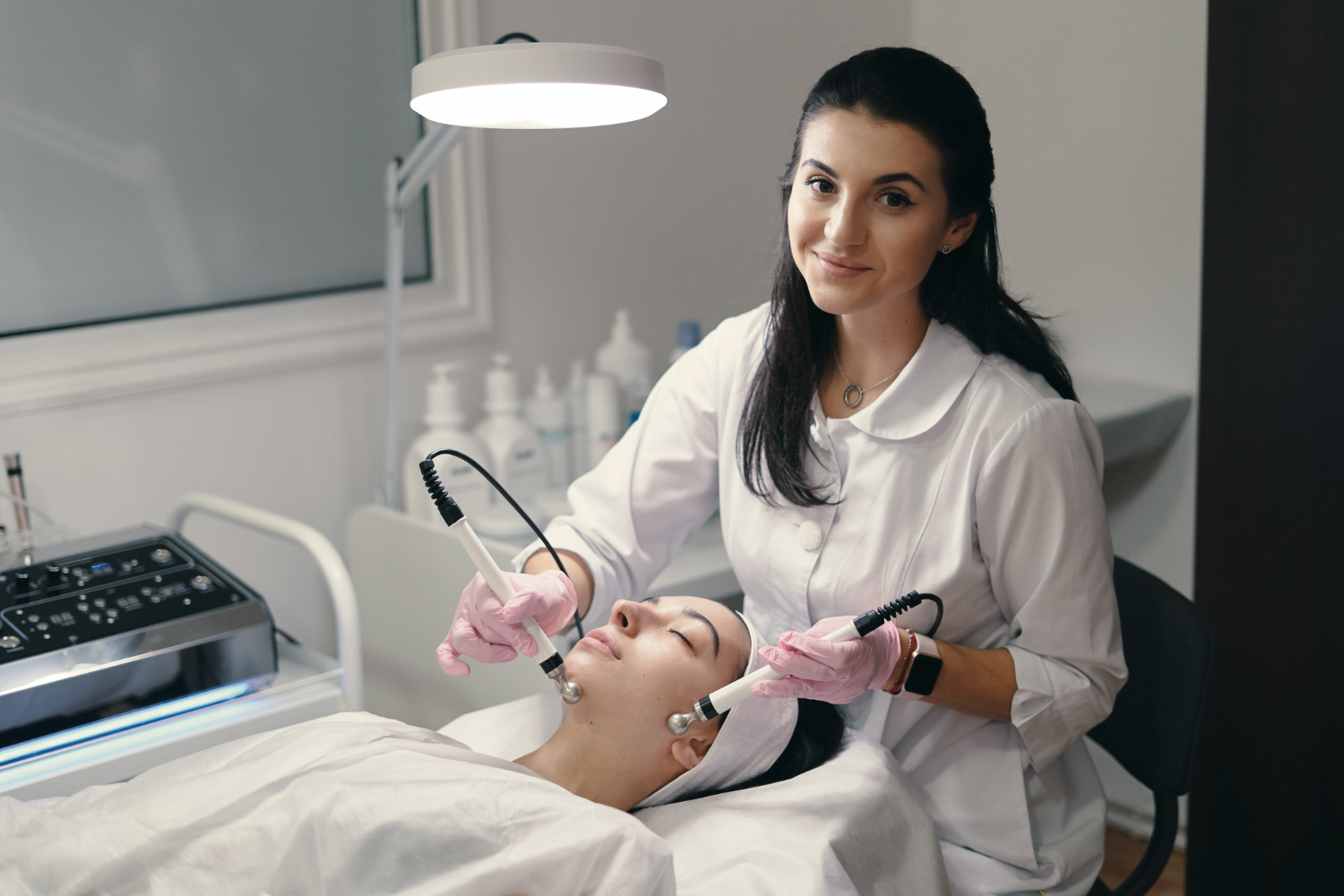 Leia mais sobre o artigo Impactos do IBS e CBS em 2026 para clínicas de estética